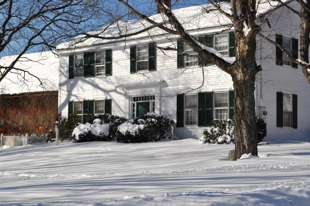 Colby Hill Inn Henniker Экстерьер фото