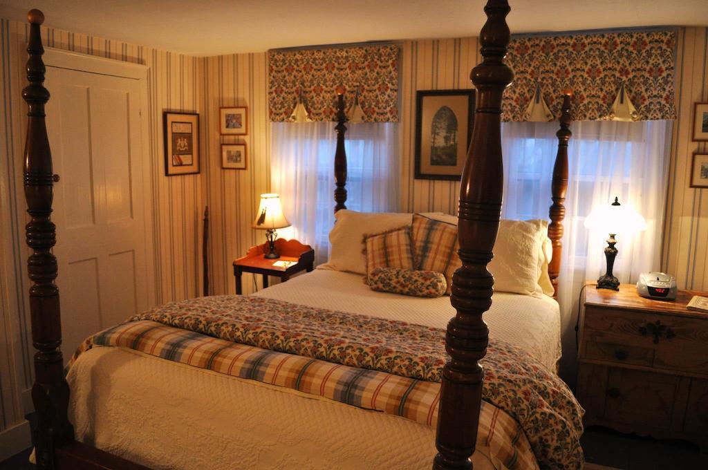 Colby Hill Inn Henniker Номер фото